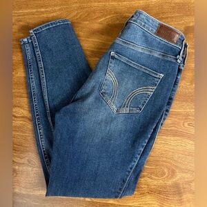 Hollister Ultra-High Rise Super Skinny Jeans Distressed Women 7S 28x26